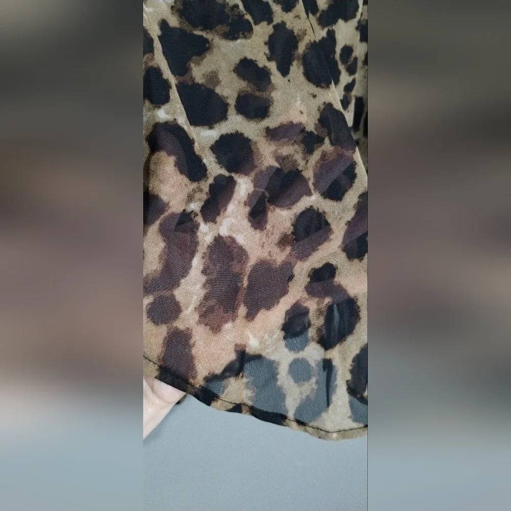 SHEIN Animal Print Women's Blouse (12) - Picture 9 of 9